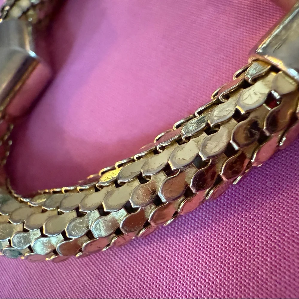 Vintage Whiting & Davis Gold Tone Mesh Heart Keychain Key‎ Ring Fob